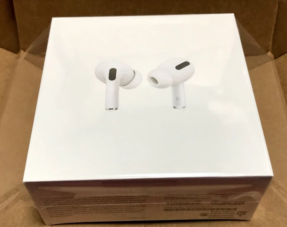 さかいゆう♡ AirPods pro AirPods Pro ゲット！｜神楽坂らせん