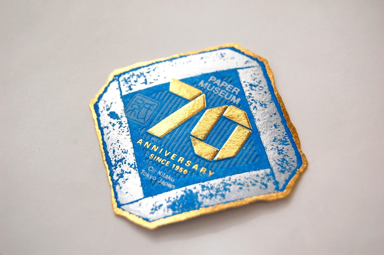 紙の博物館 70周年記念レッテルラベル」｜コスモテック