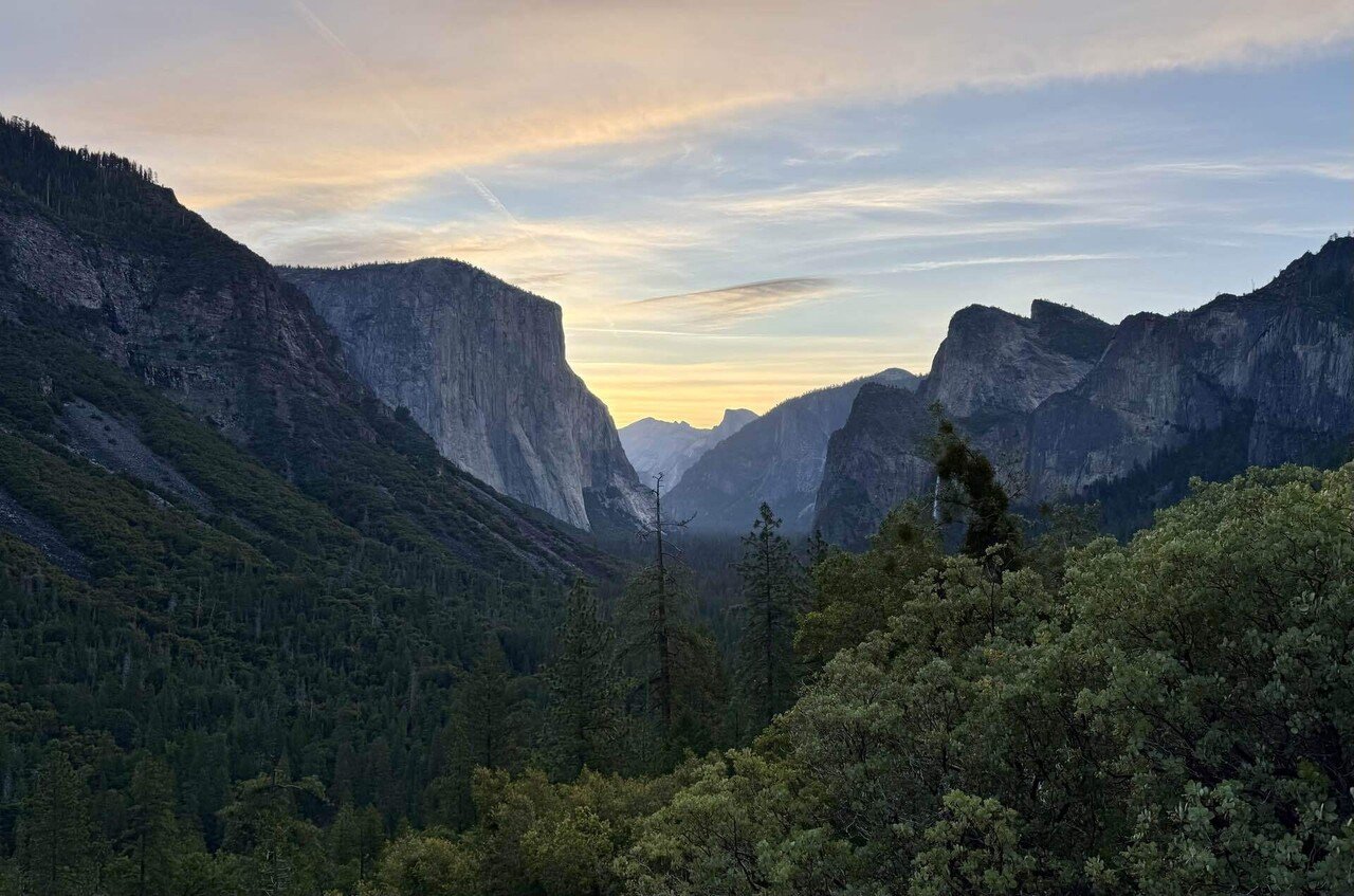 ビエルスター作　ヨセミテの谷 Valley of the Yosemite - Wikipedia