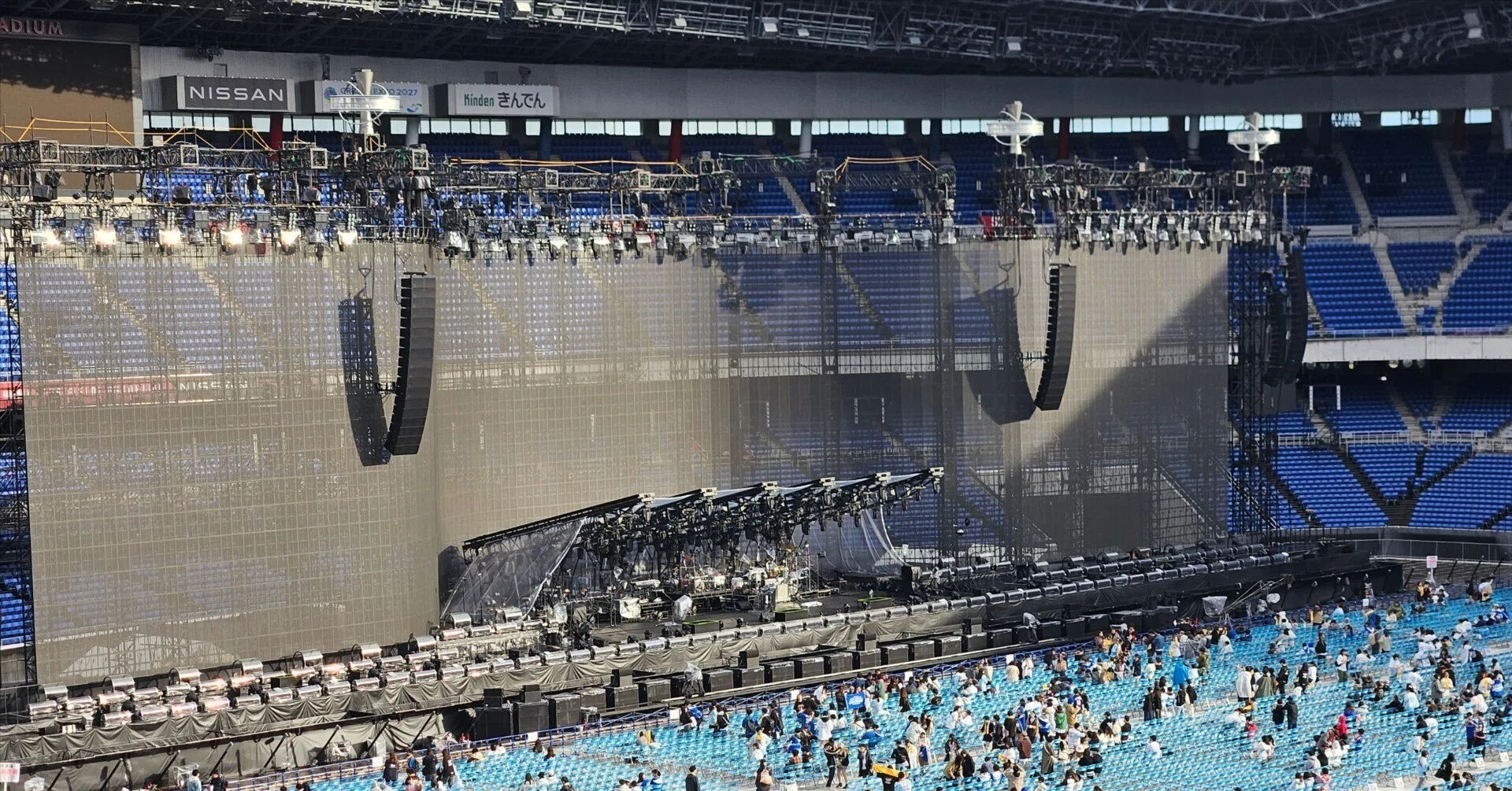 I attended the Official Hige Dandism LIVE AT STADIUM for 2 days