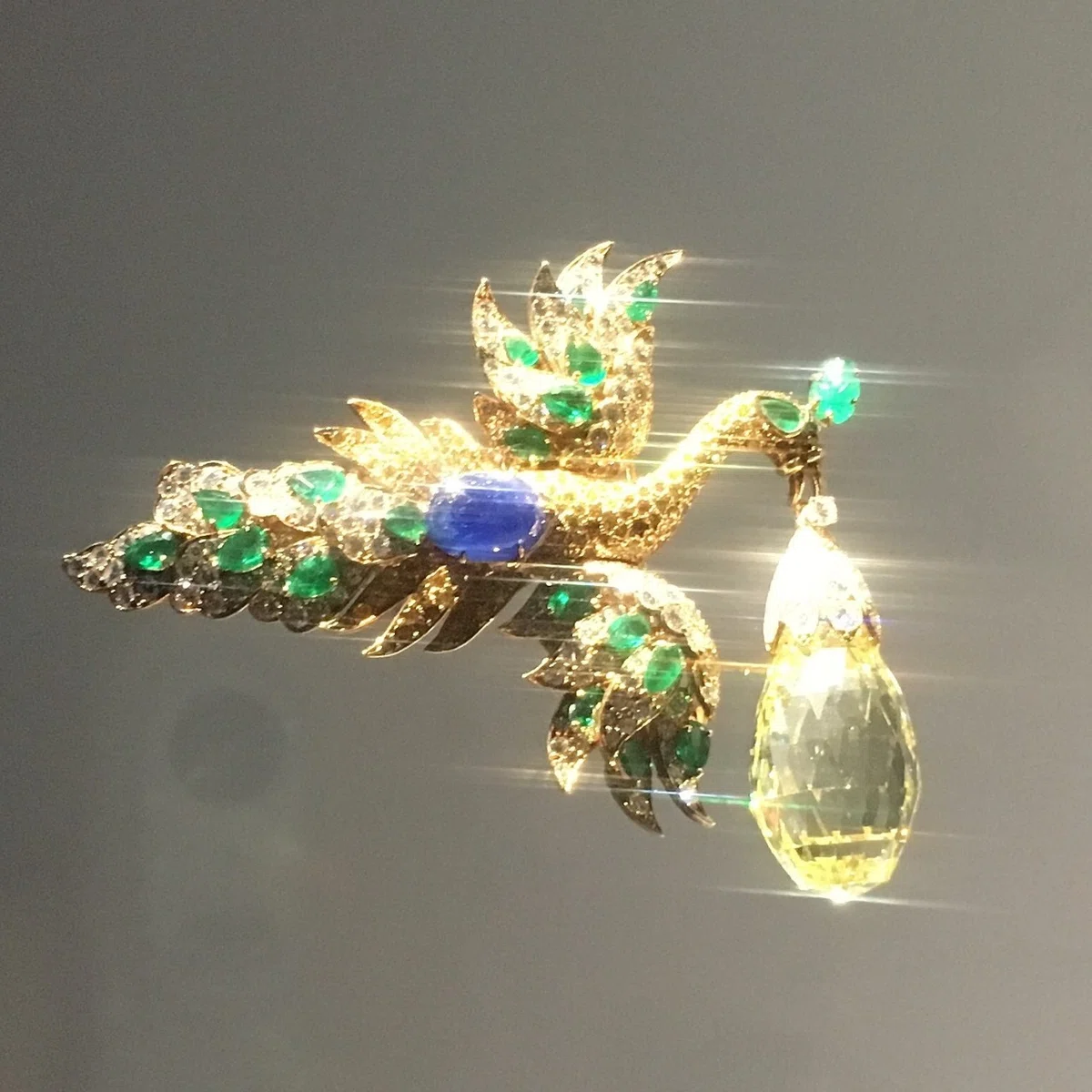 ヴァンクリーフ&アーペル：時、自然、愛（Van Cleef & Arpels: Time