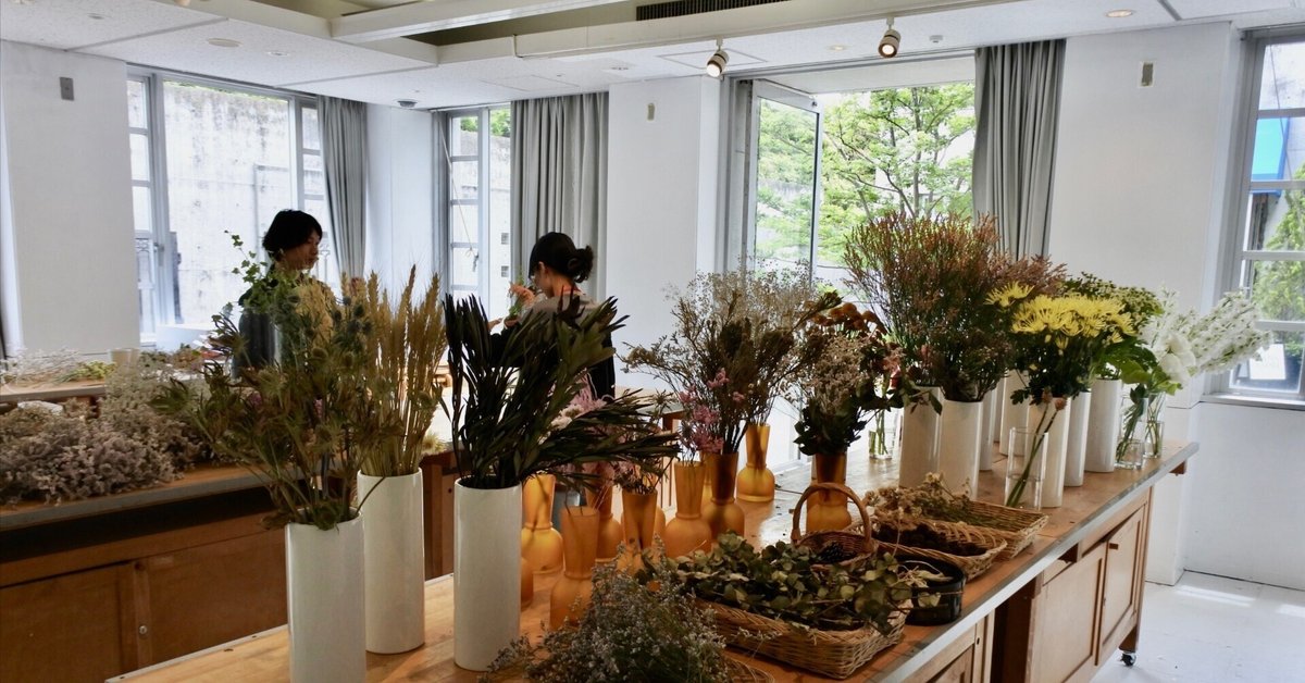 植物と水が一体となって見える花器タイプ5 植物と水が