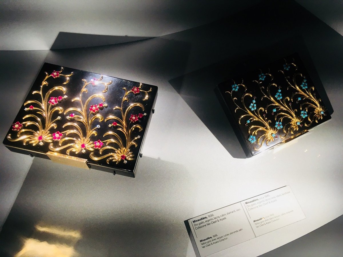 Van Cleef & Arpels Set in Style展 カタログ Van Cleef & Arpels Set in Style展 カタログ