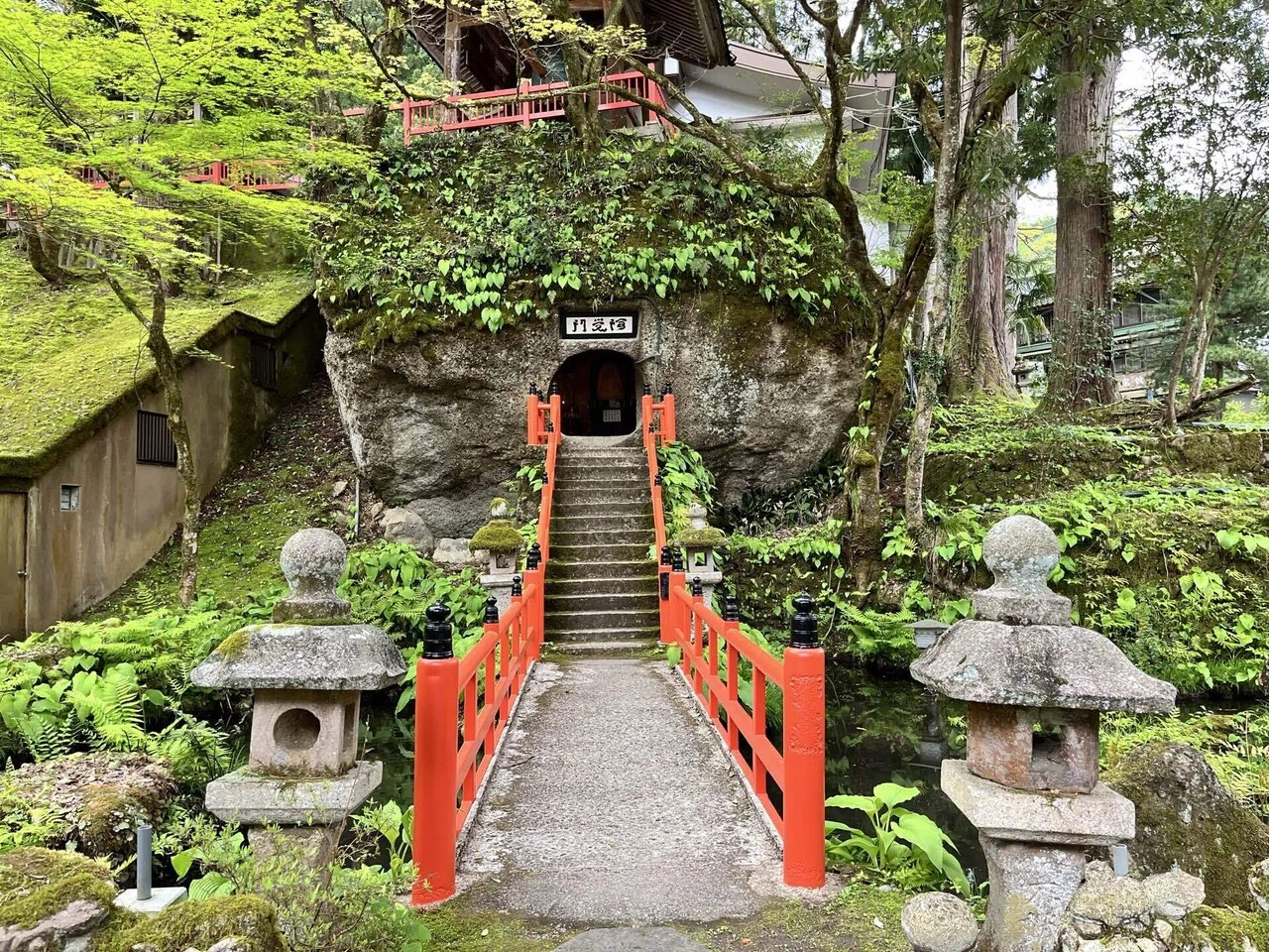 時の輪が巡る場所、そして立山が育んだ摩崖仏の日石寺と富山県埋文へ