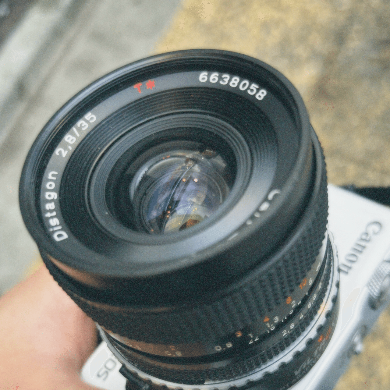 オールドレンズ母艦に最適？2〜3万円から買えるEOS Mシリーズ×Distagon