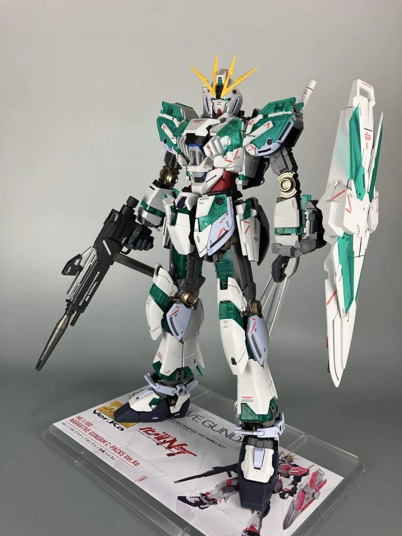ガンプラ MG ナラティブガンダム C装備 Ver.Kaのサイコフレームを交換