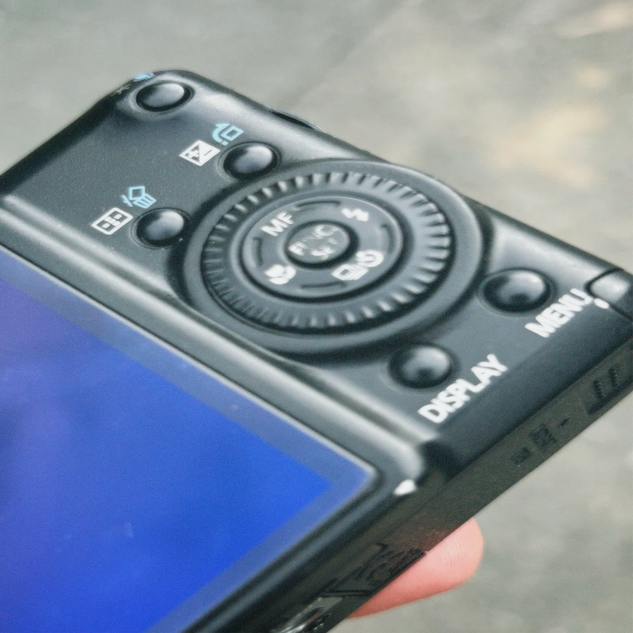 Canon PowerShot G9 コンパクトデジタルカメラ古い タコ安カメラの逆襲。PowerShot G9はすごいよかった（作例あり）｜けいふ