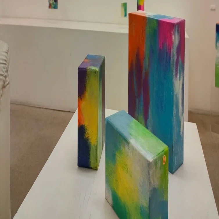 建部弥希の全面絵画は美術史上の事件だと僕は思うよ｜マインドプット