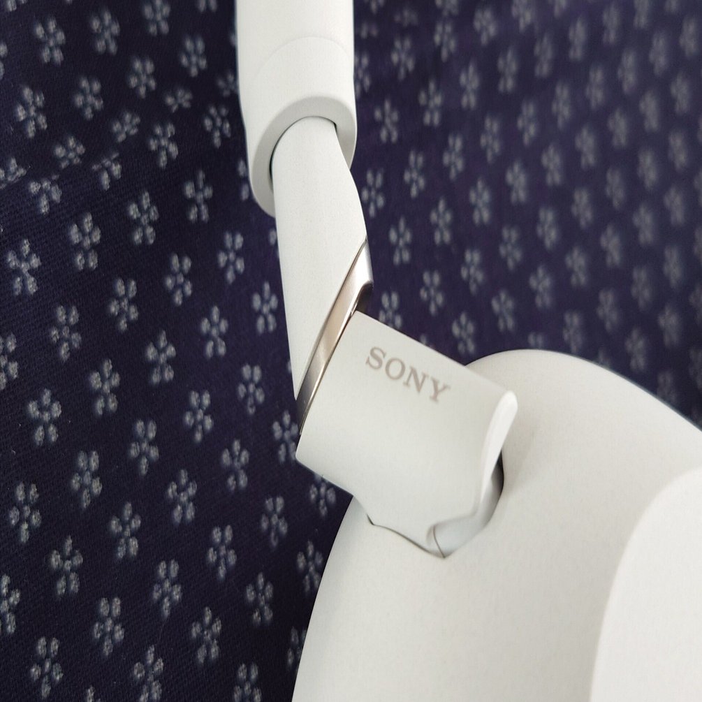 ワイヤレスヘッドホン】SONY WH-1000XM6 を購入した話｜桔紺ちや