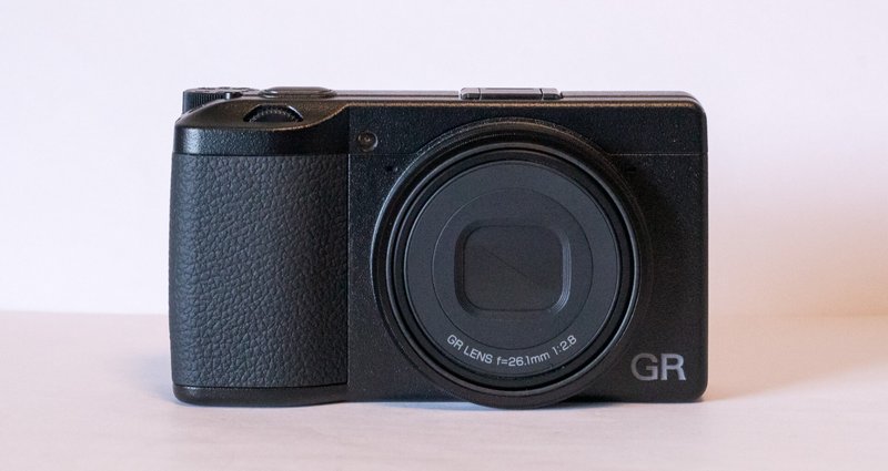 RICOH GRIIIx HDF - 2025-08｜会社員とカメラ｜note