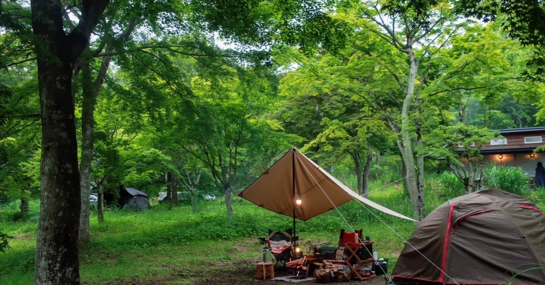 富士山の麓で森の静寂を楽しむANOTHAPLACEキャンプ｜kokomori