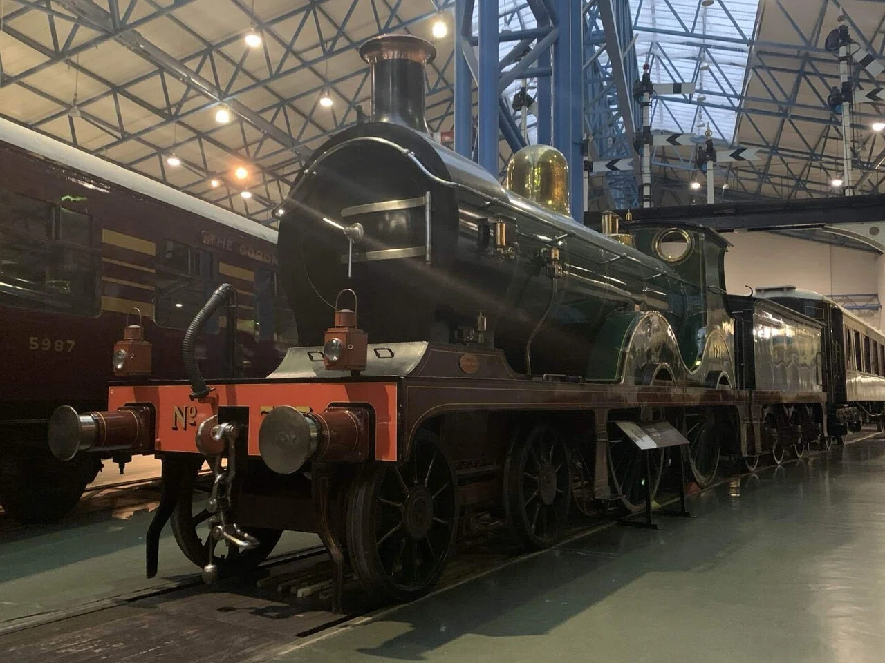 美しい機関車がいっぱい！ヨーク国立鉄道博物館解説2｜Taiju