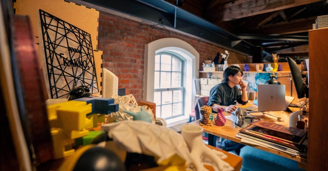 デザインと技術の交差点で。東京出身のデザイナーが舞鶴の地で見つけた新しい働き方