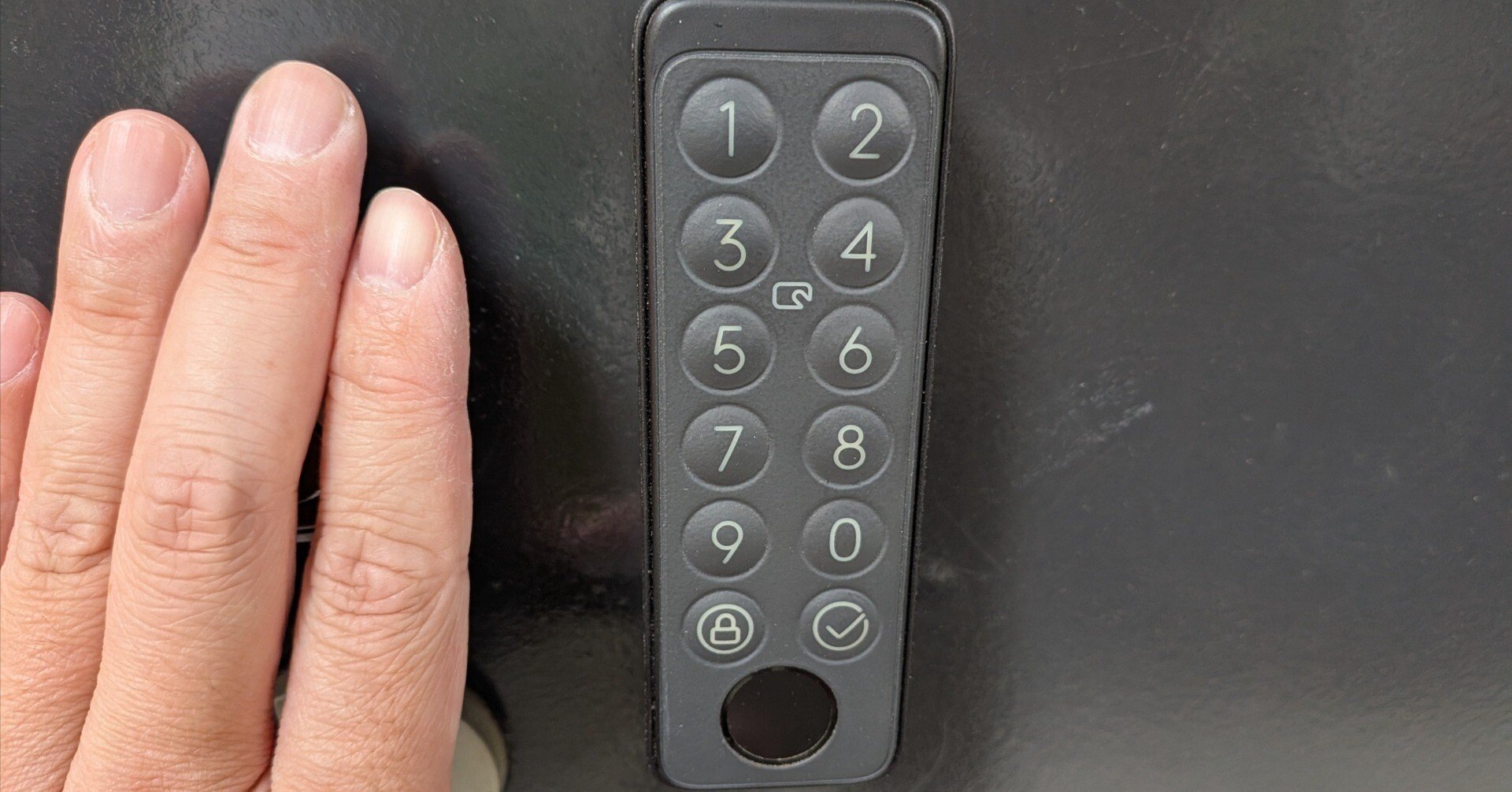 SwitchBot Lock Pro + 指紋認証パッド + バッテリー SwitchBot（スイッチボット） ロックPro 指紋認証パッド 充電式