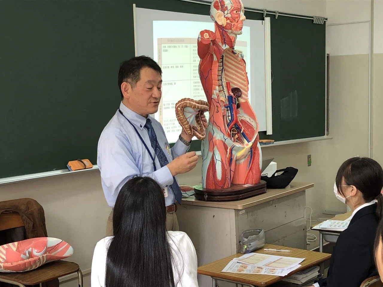 基礎看護」の授業風景vol.7【いわき湯本】｜福島県立いわき湯本高等学校