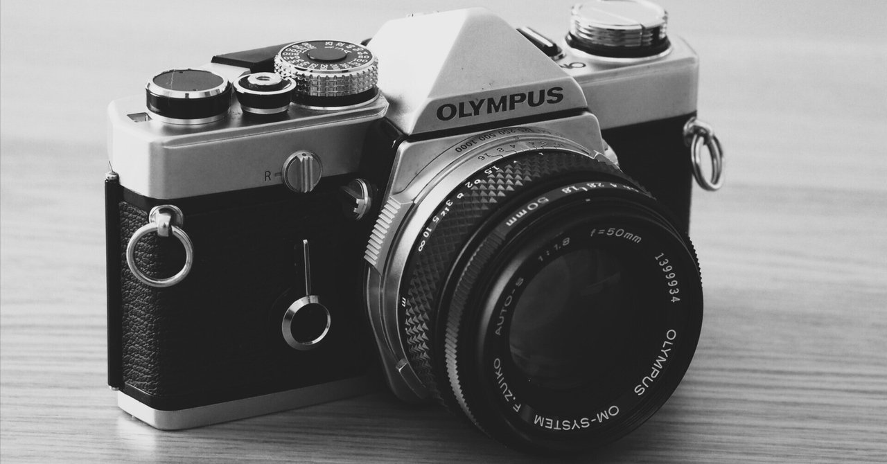 キャノン　高級一眼レフカメラ　1980年代購入 Canon New F-1／合体するカメラ 80年代を代表する一眼レフ