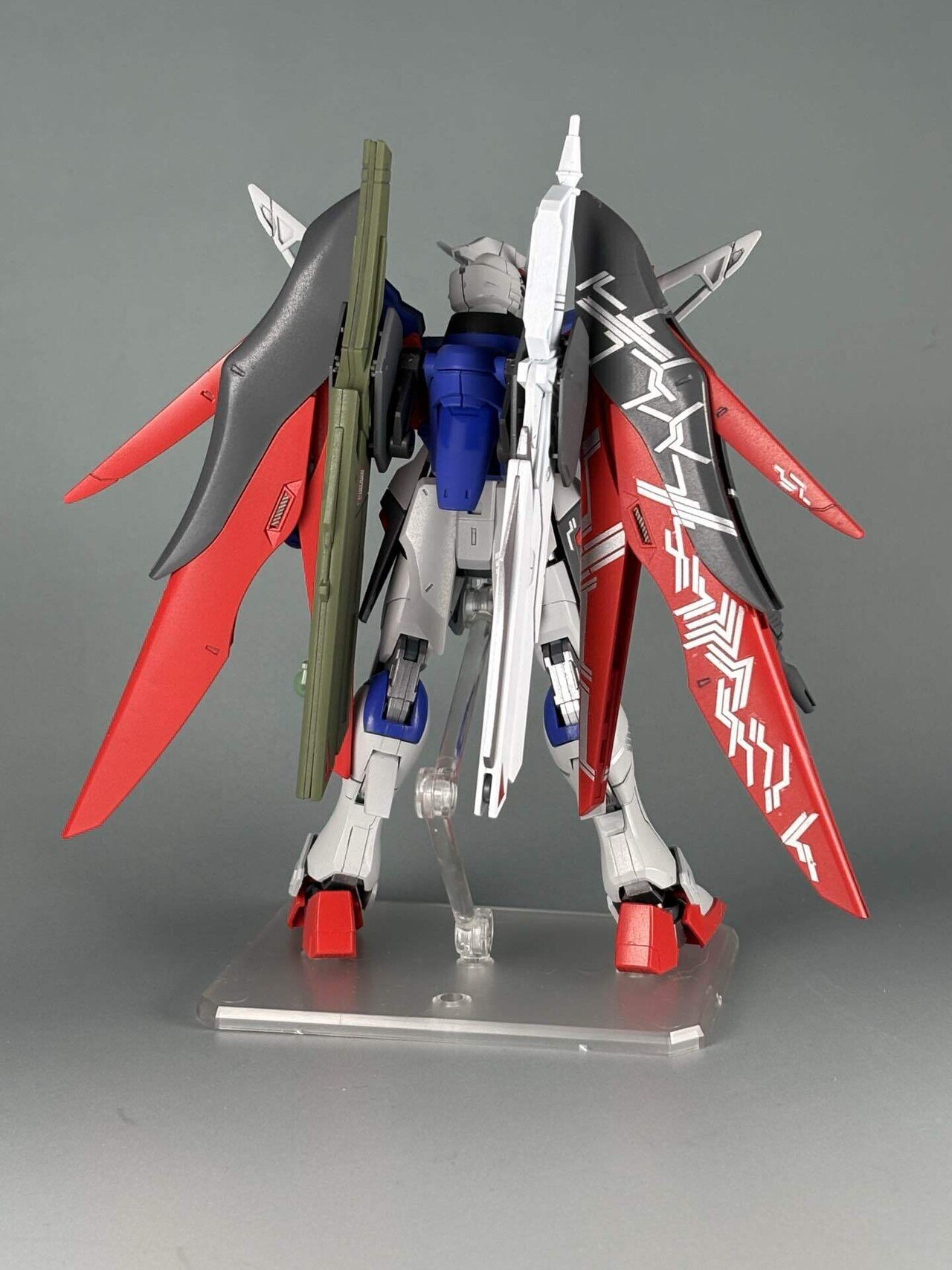 HG デスティニーガンダム＋ゼウスシルエットをデカールによる模様を