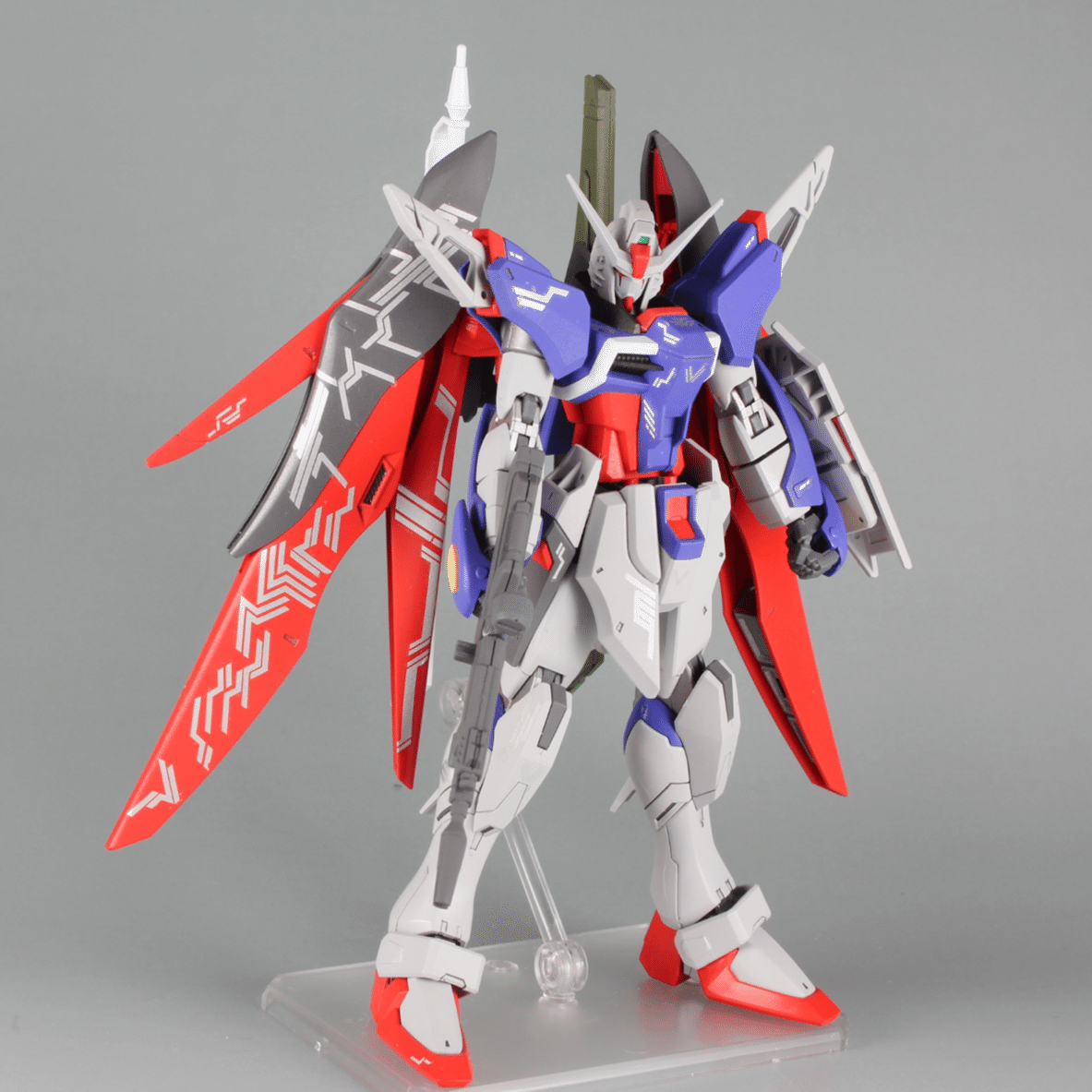 HG デスティニーガンダム＋ゼウスシルエットをデカールによる模様を