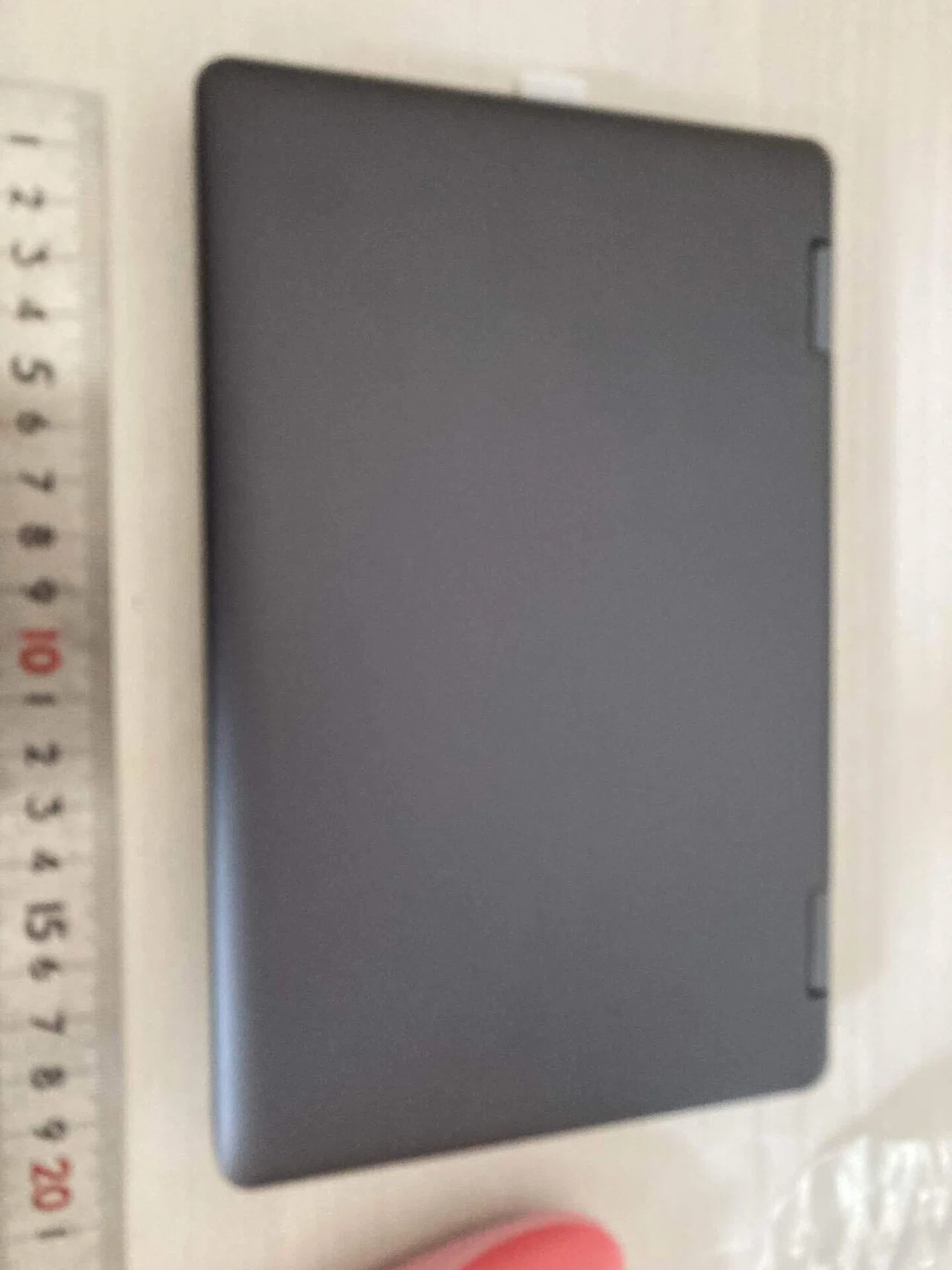 辛口レビュー】旅行や移動に最適な小型PC！FFF UMPCを使ってわかった
