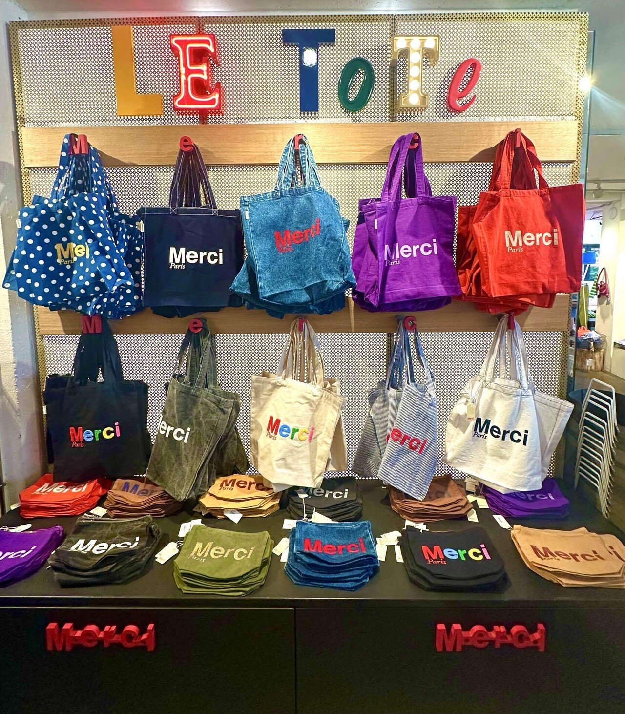 日本未発売♪パリ人気セレクトショップ♪Merci♪トートバッグ♪ブラウン♪ パリジェンヌ御用達のセレクトショップメルシー☆トレンドカラー
