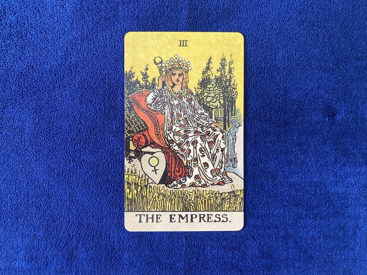 タロットカード【女帝｜THE EMPRESS.】超ざっくり解説｜ほのか