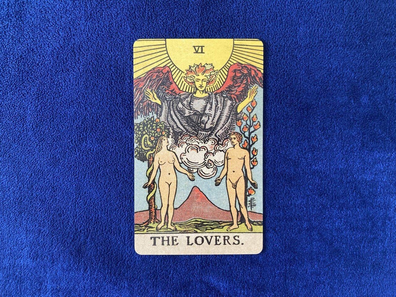 タロットカード【恋人たち｜THE LOVERS.】超ざっくり解説｜ほのか