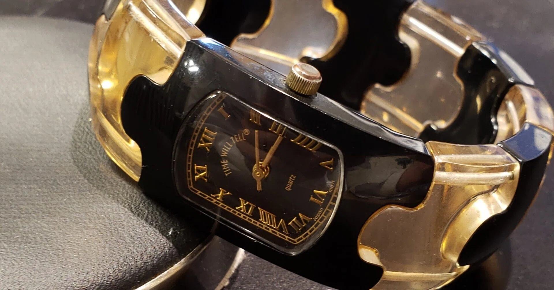 Time Will Tellの時計、愛用の一本を蘇らせる！ゴム切れ修理から全体 