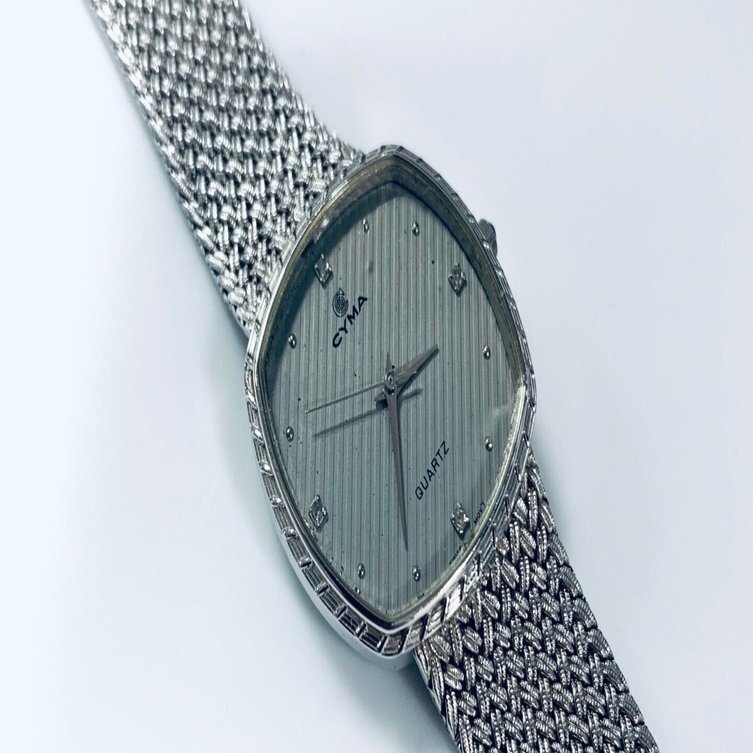 愛用CYMA（シーマ）の時計を蘇らせる！電池交換から修理