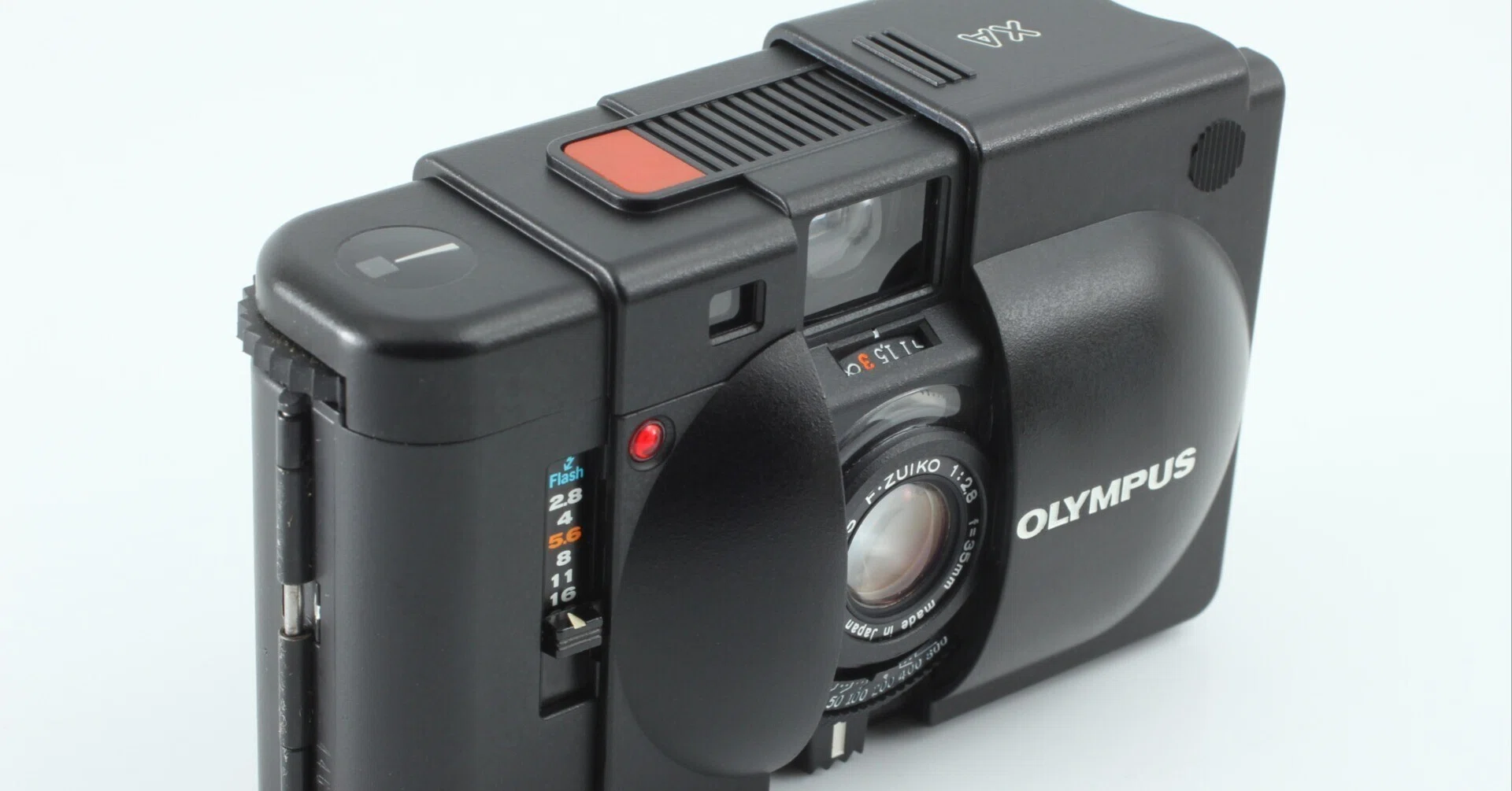Olympus XAの分解|フィルムカメラ修理のアクアカメラ Olympus XAの分解|フィルムカメラ修理のアクアカメラ