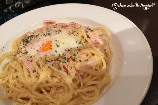 出先で食べた残念パスタ。カルボナーラは、こちらの好みとのマッチングもさることながら、お店の力加減が良く判る気がする…。