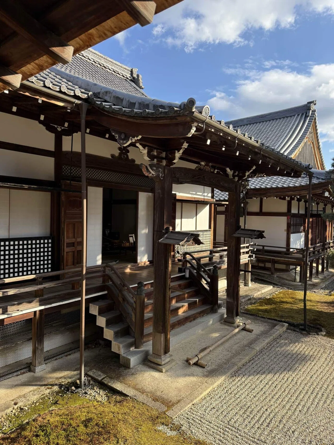 京都・大覚寺】祈りの場で「心」を洗う：嵯峨天皇ゆかりの地で、般若心