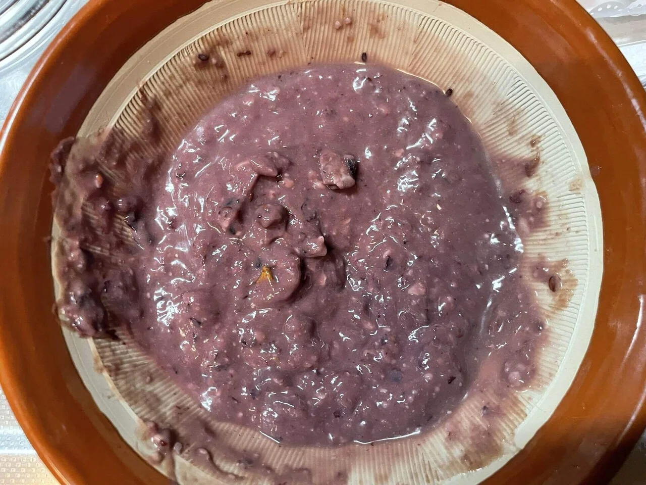 I baked simple bread using yeast made from sake lees and Juneberries ...