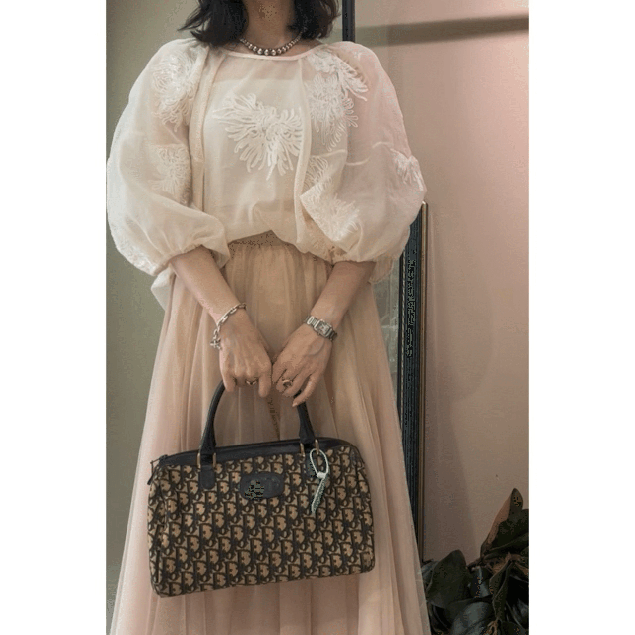 Diorの名作】トロッター柄とは？誕生の歴史と今再び注目される理由