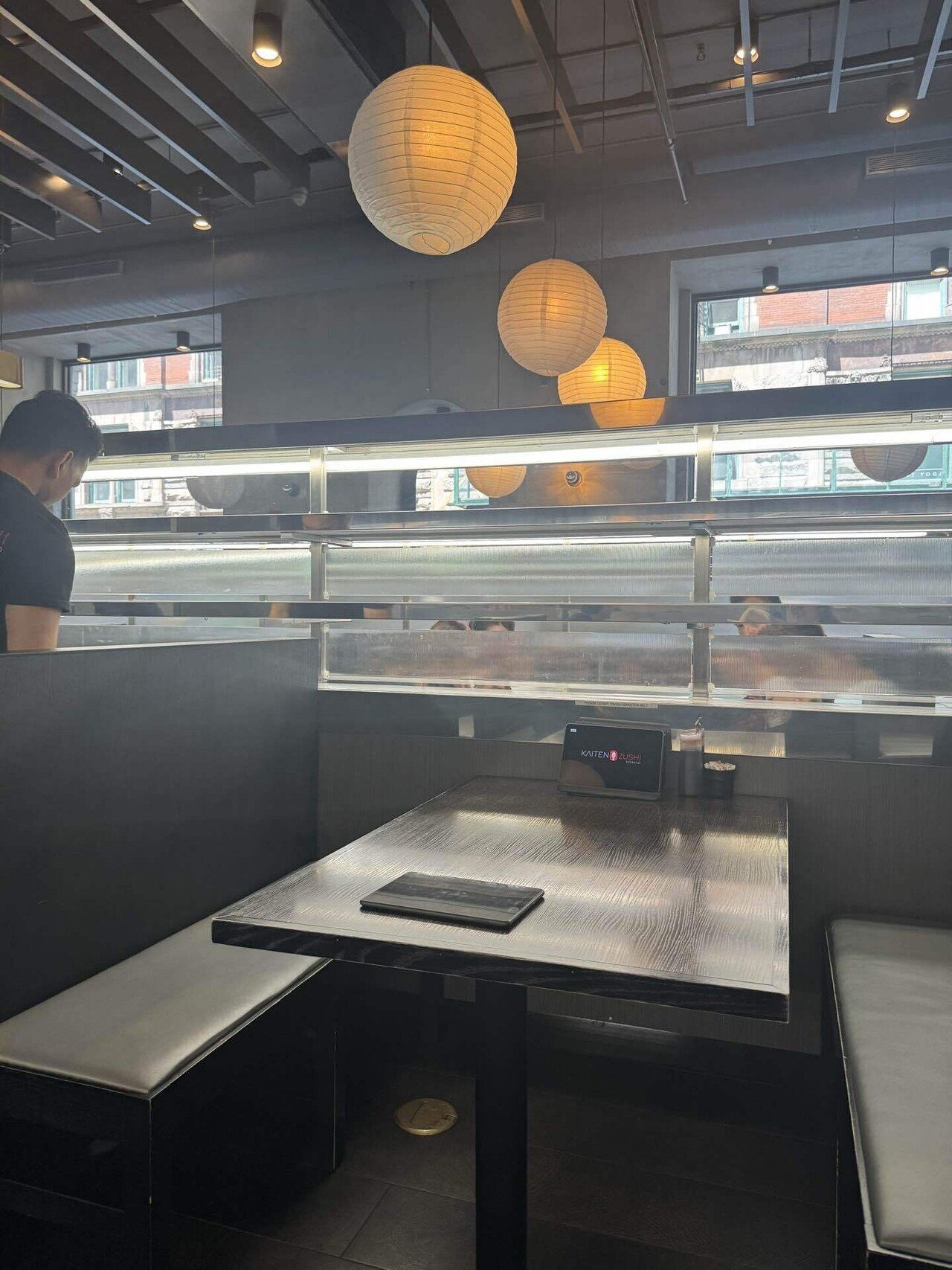インザ寿司 毎日ニューヨークで困ってます】回転寿司デビューKAITEN ZUSHI