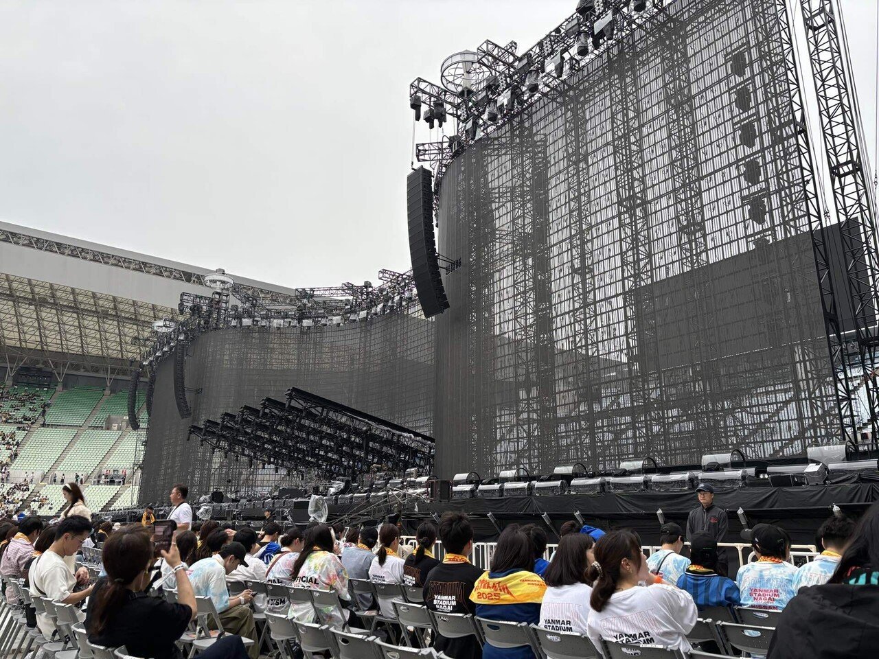 Official髭男dism＠スタジアムライブ完走!!｜Chiara