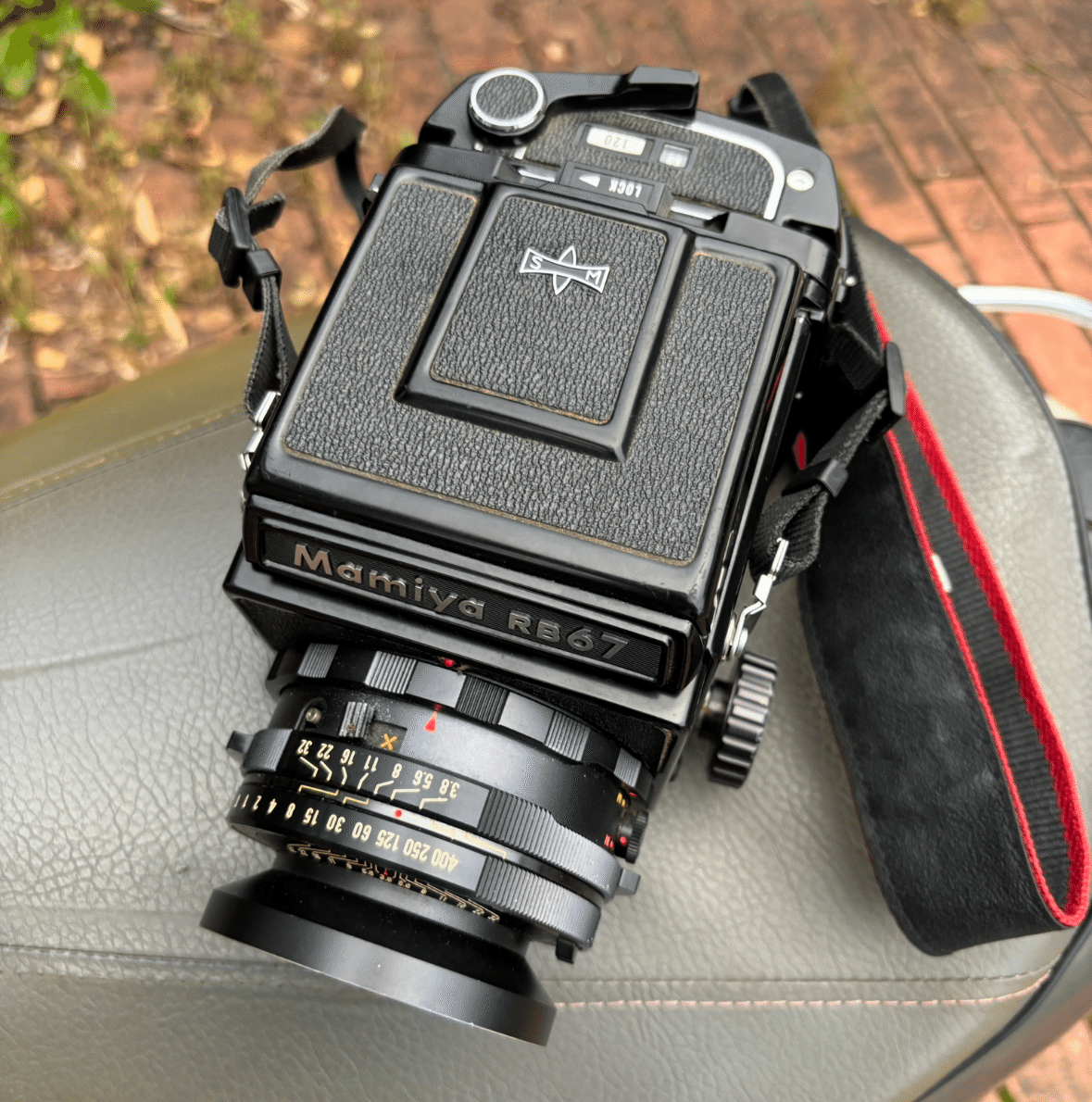 Mamiya RB67が教えてくれた、「撮る」という行為の大切さ｜けいふ