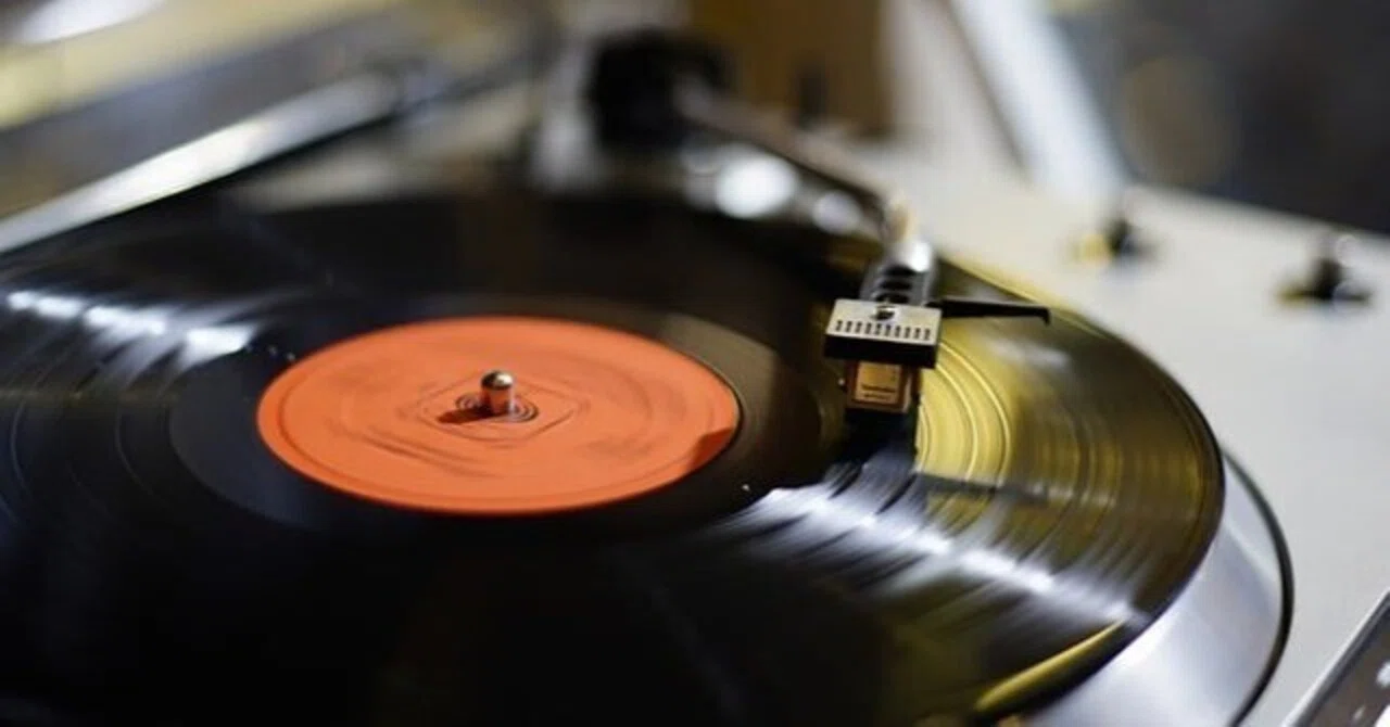 レコード大好きなのに、音の良さがわからないんですけど。 ～みんなに 