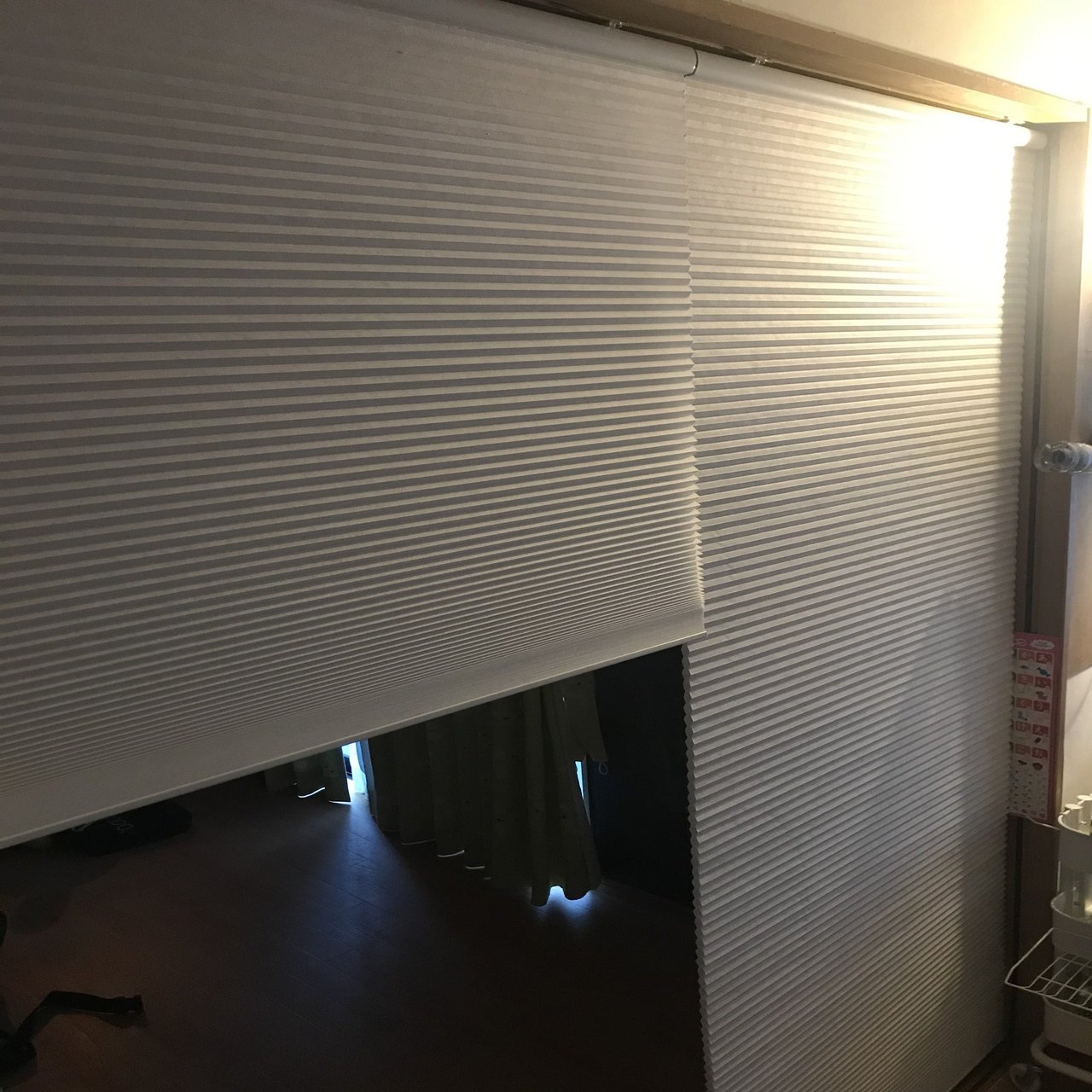 IKEAの断熱ブラインド｜NAKADA Shugo