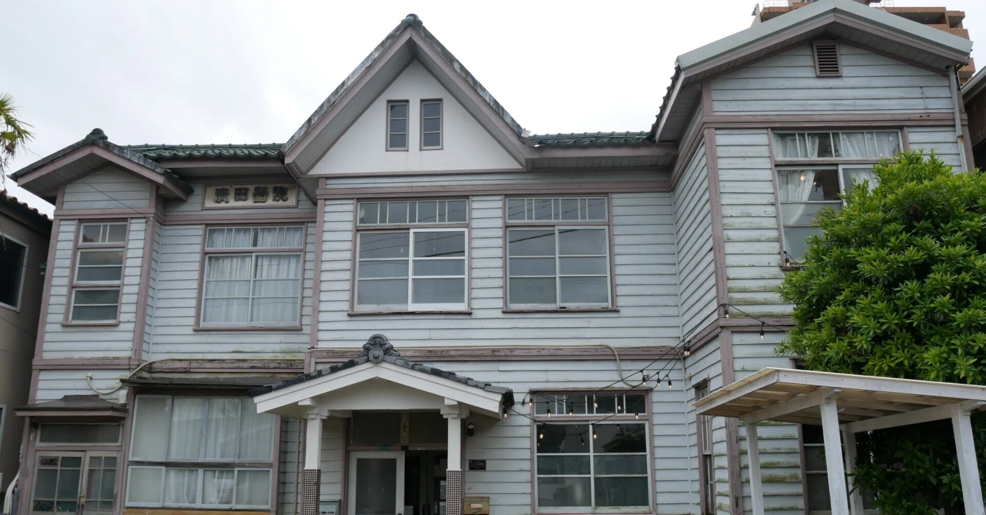 586 古きと新しきが融合するレトロな町・松山市三津浜を歩く。｜揺蕩う