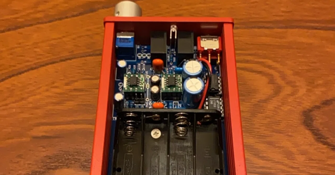 赤い筐体が印象的! 電池駆動でコスパも良い! Bispaのポータブルヘッドホンアンプ BSP-PHPA-03Rを紹介・レビューします!|#シロ ...
