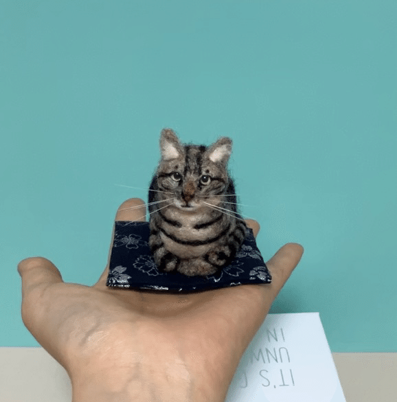 羊毛フェルト　ダラダラにゃんこのキジトラ猫ちゃん　猫 羊毛フェルト 猫 キジトラ猫 子猫ちゃん キジトラ ねこ ネコ 猫