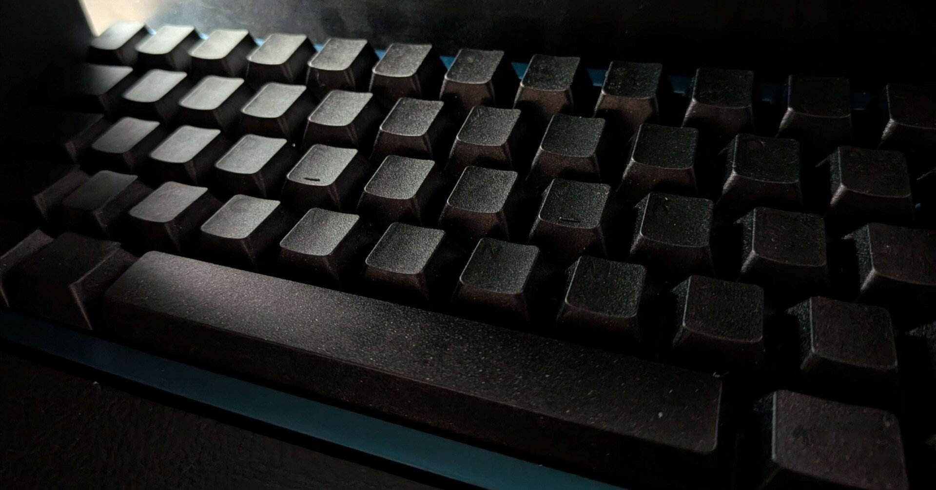 夜の打鍵記録 #19｜Neo65Cu × Cherry MX2A-1C6W Unlubed Black × GMK