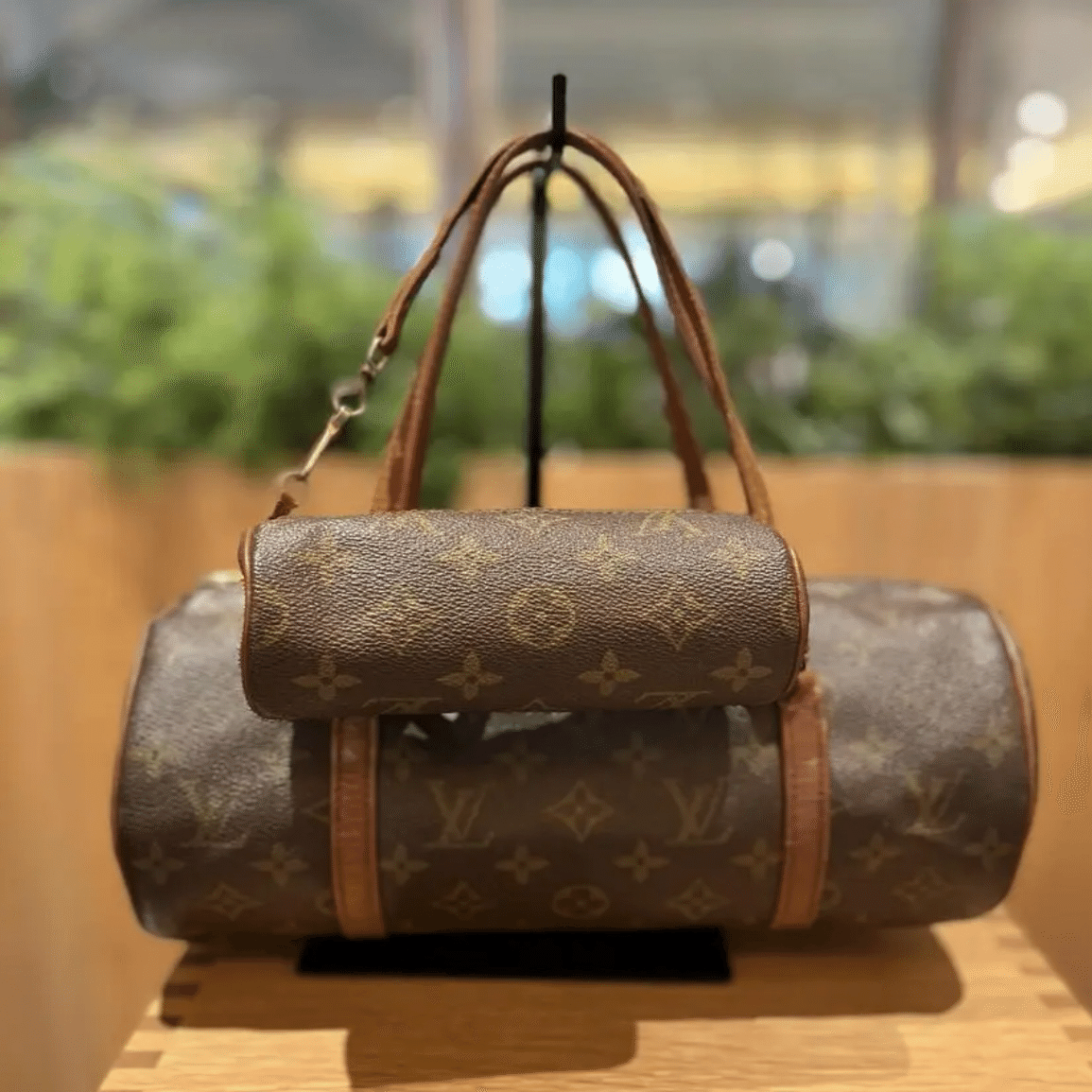 ヴィンテージの美学】ルイ・ヴィトン「パピヨン」──時代を超えて愛さ