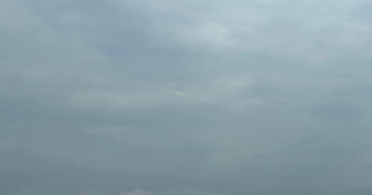 雨の音だけ静かに流れる|merci