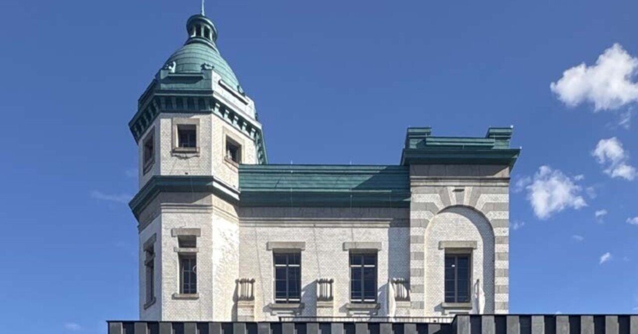 築100年の銀行を改修した りそなコエドテラス×揚げアップルパイを堪能【埼玉県川越】｜建築と甘いもの