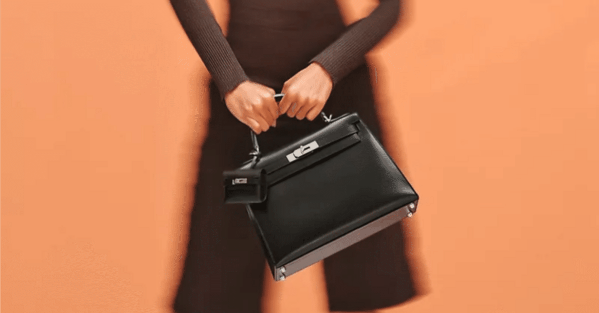 シンプル可愛い♪【HERMES】ケリー チャーム イヤフォンケース 面白いモチーフに仕上がり♡可愛いハイブランド風airpodsレザー