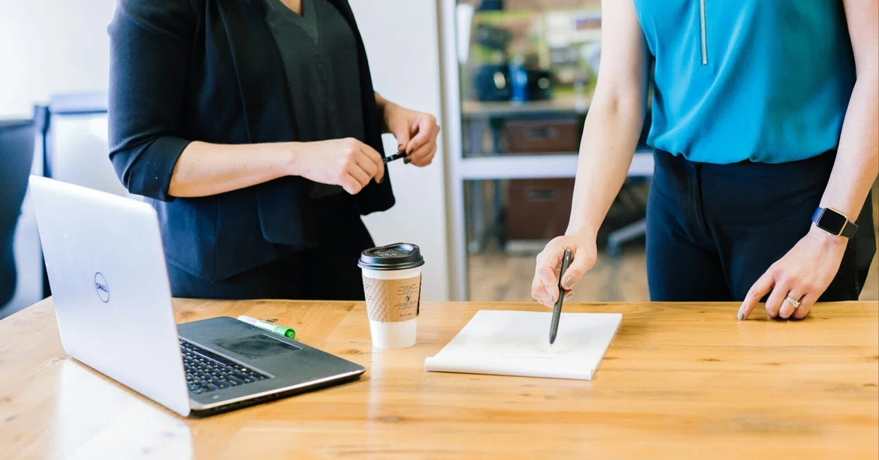 For Young Entrepreneurs Who Want to Grow: A Summary of the Pros and ...