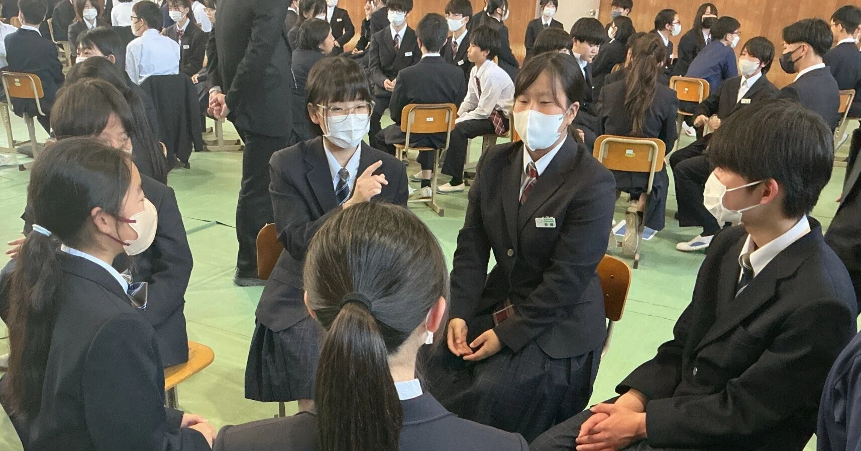学校を生徒にあげます！」学校を小さな社会とみなし、生徒を真ん中に
