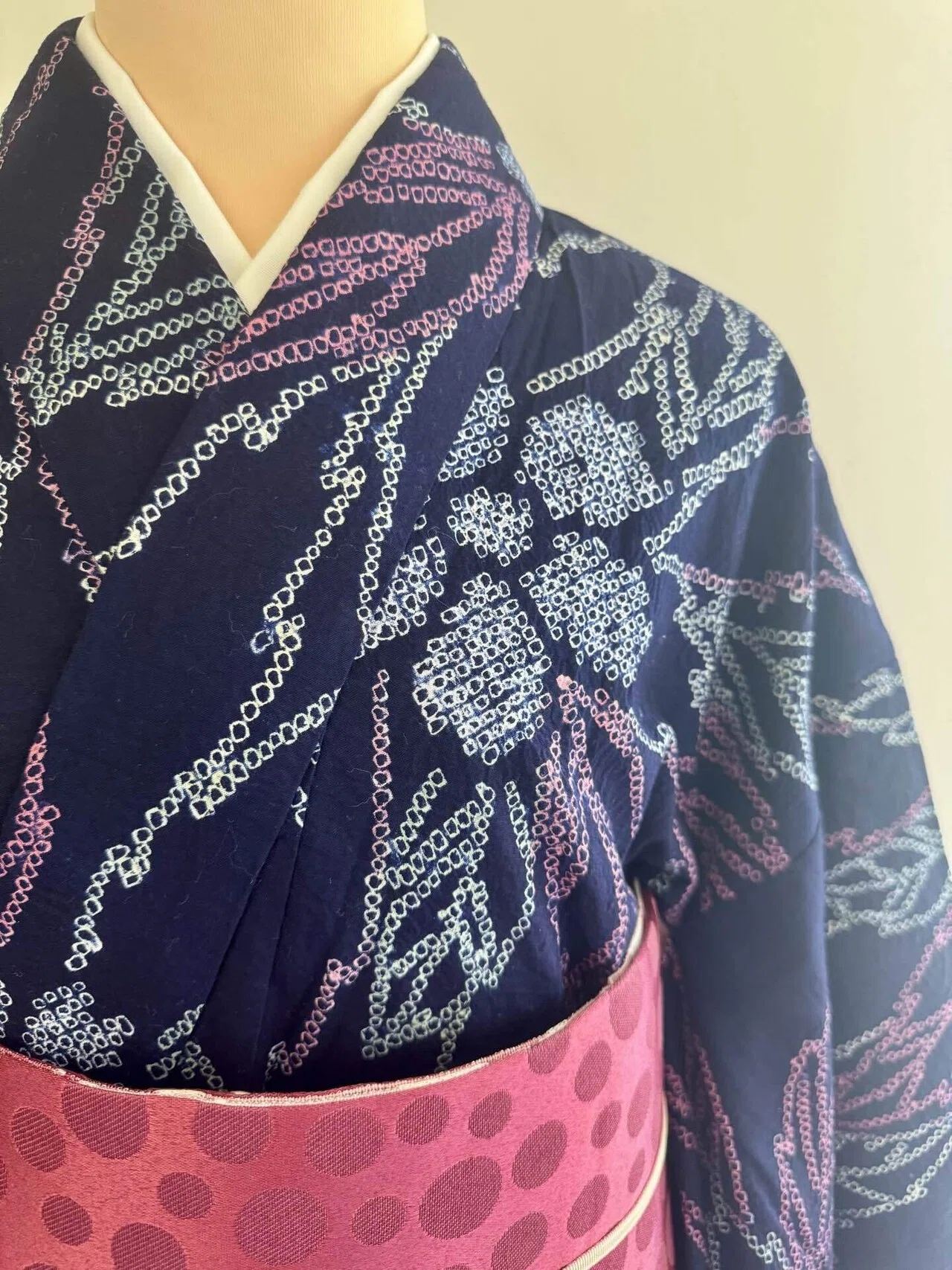 ダイナミックな花の絞り浴衣｜夢吉きもの