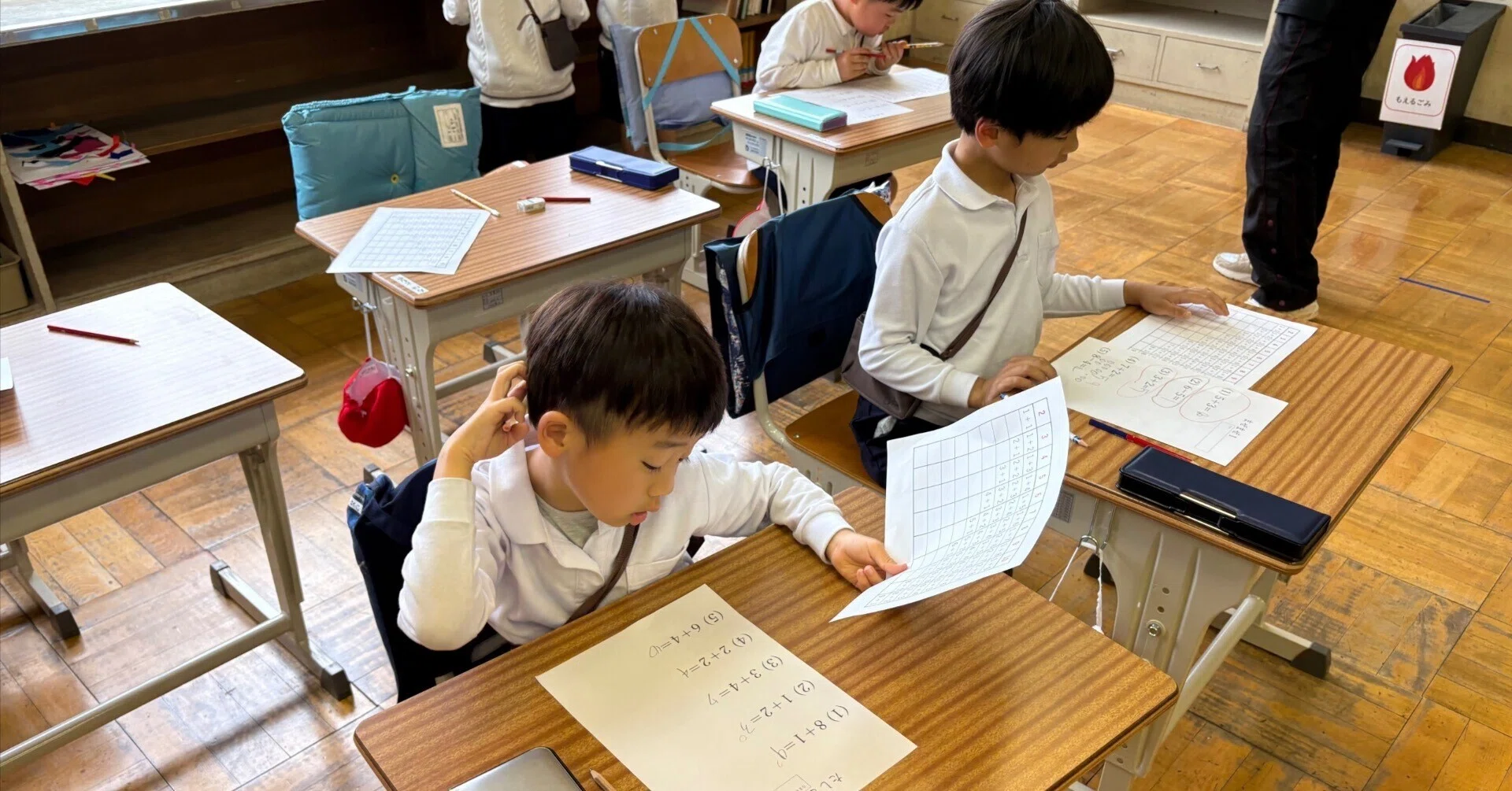 Checking answers with just this one sheet.｜さやか星小学校